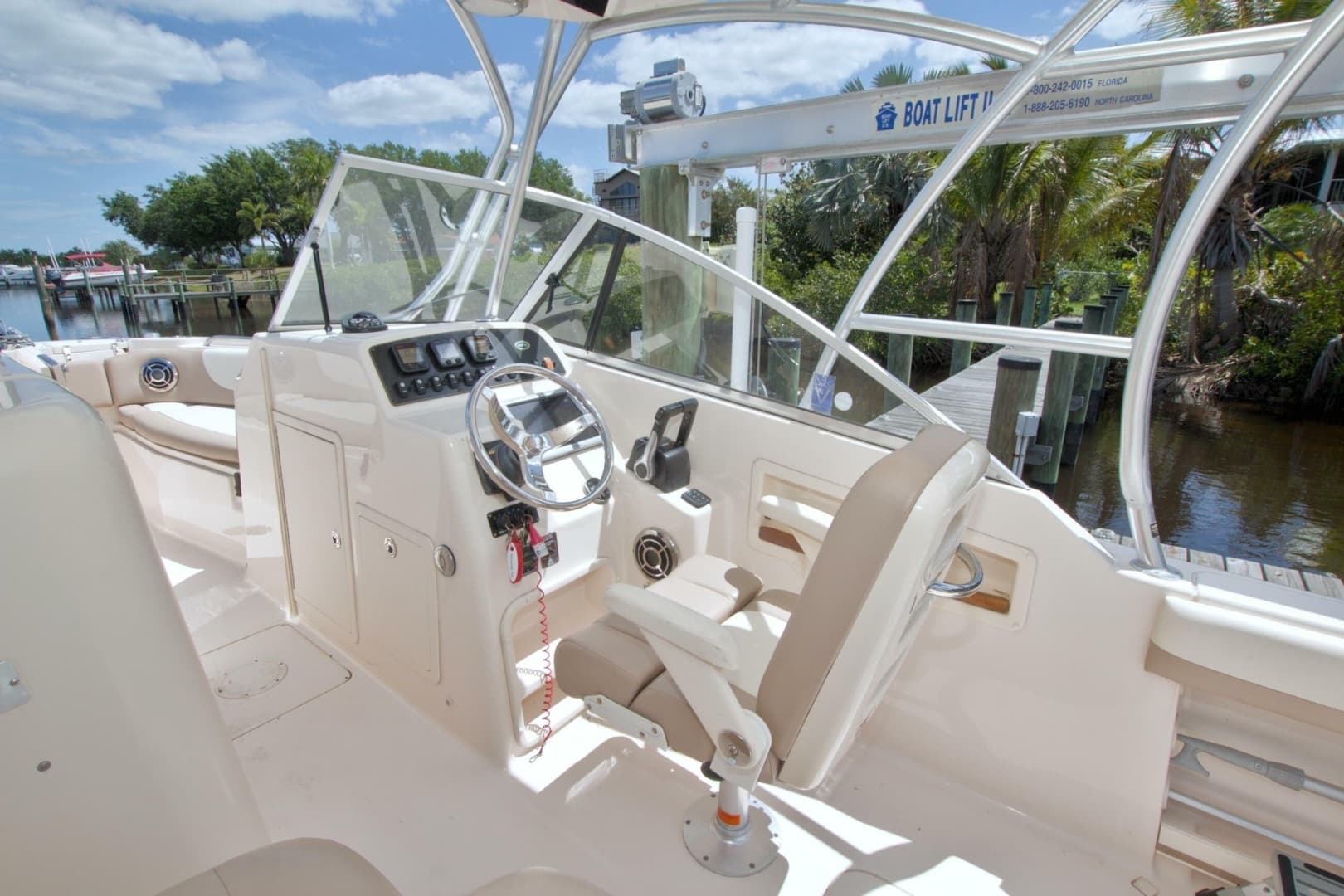 2013 Grady-White Freedom 275 - Image 23