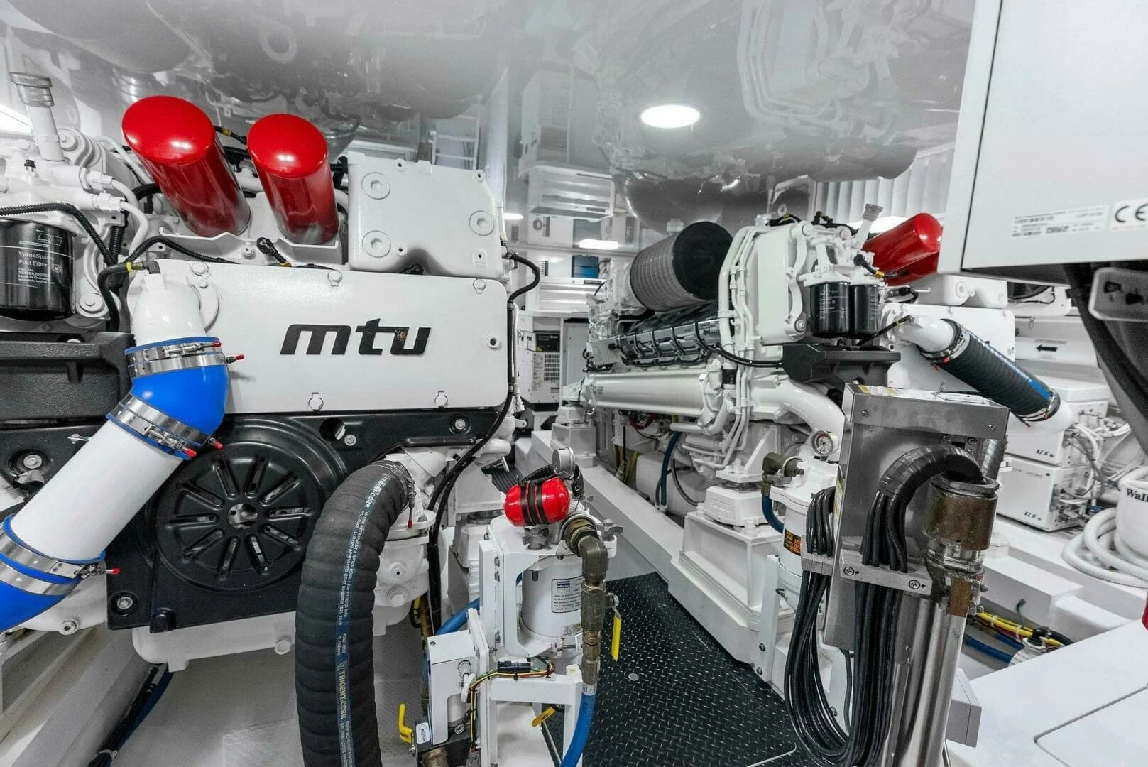 2022 Viking 68 Enclosed Bridge - Image 74