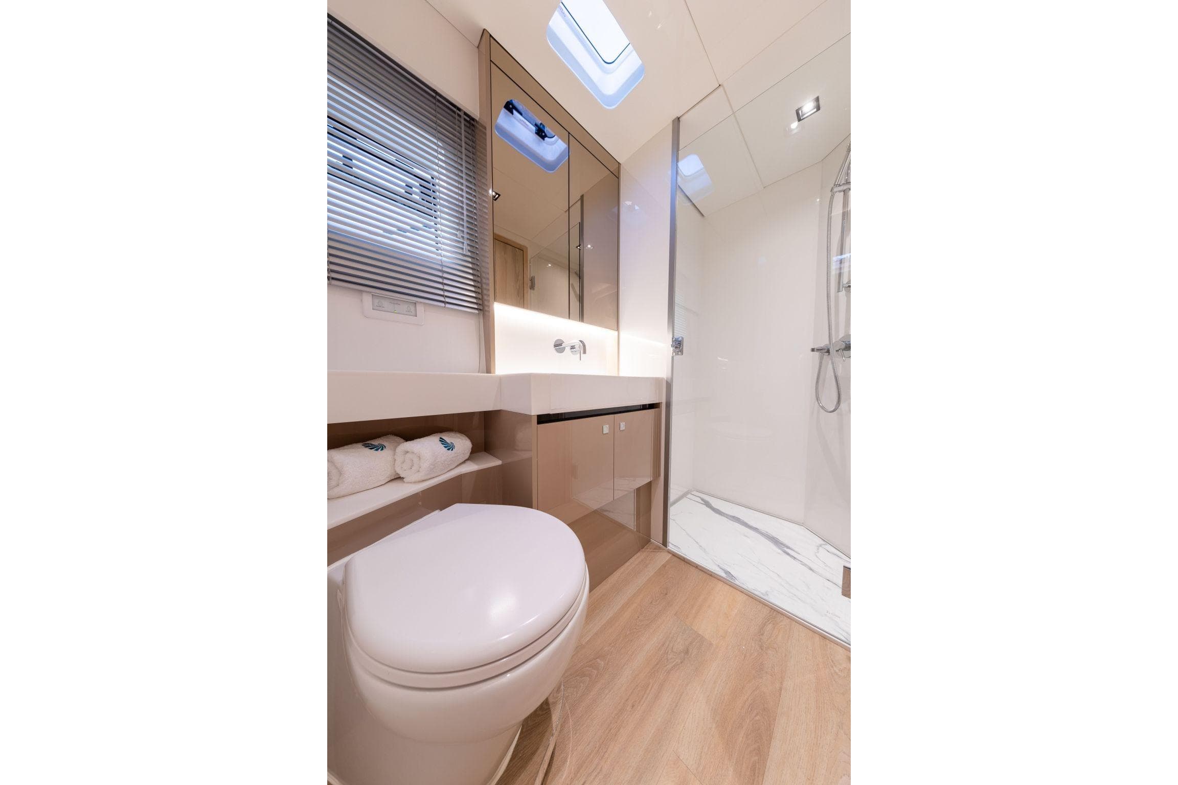 OMAYA 50 POWER CATAMARAN