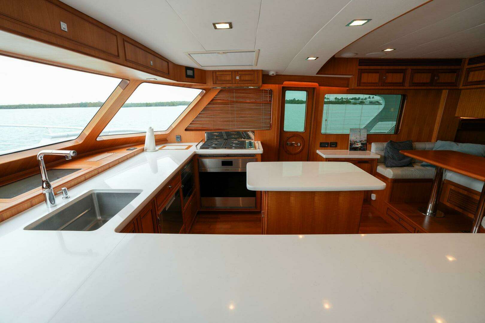 2022 Marlow Explorer 62E-CB - Image 26