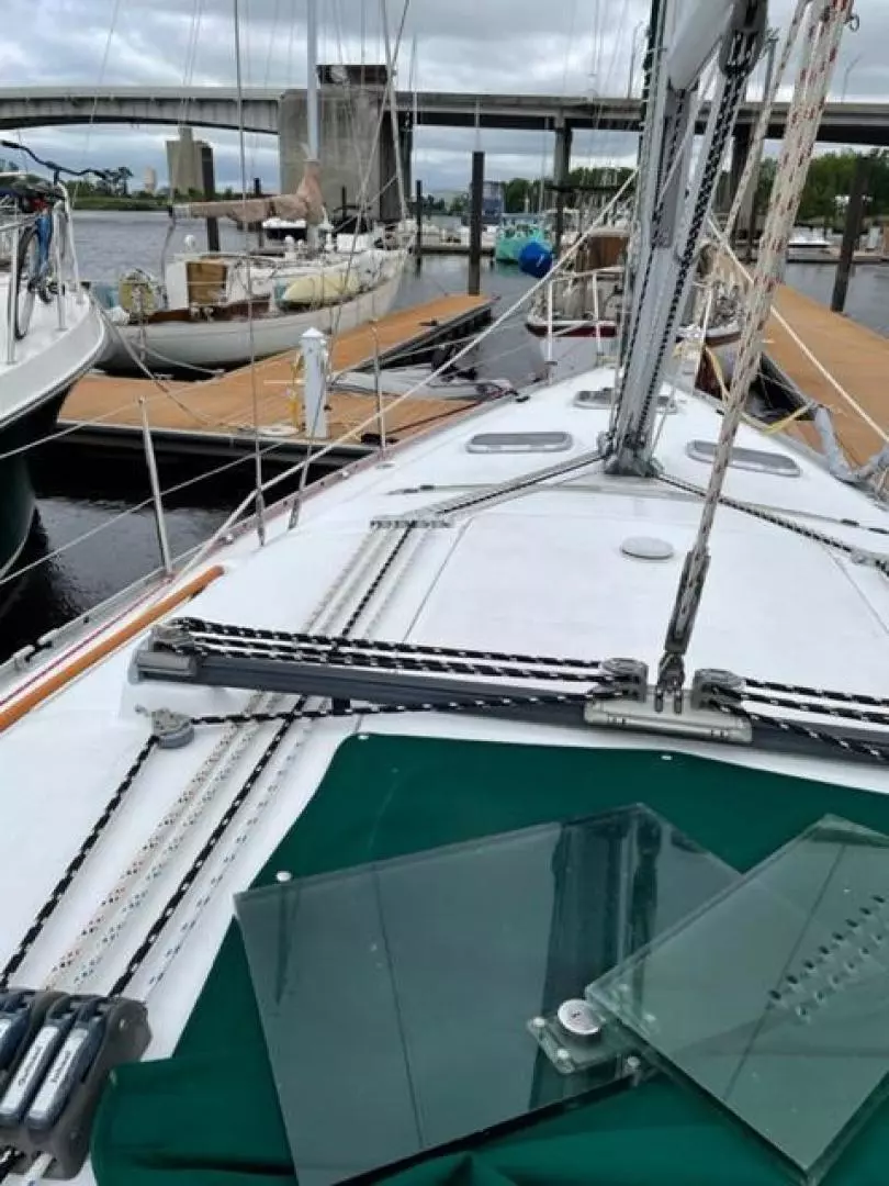 2008 Beneteau 343 - Image 13