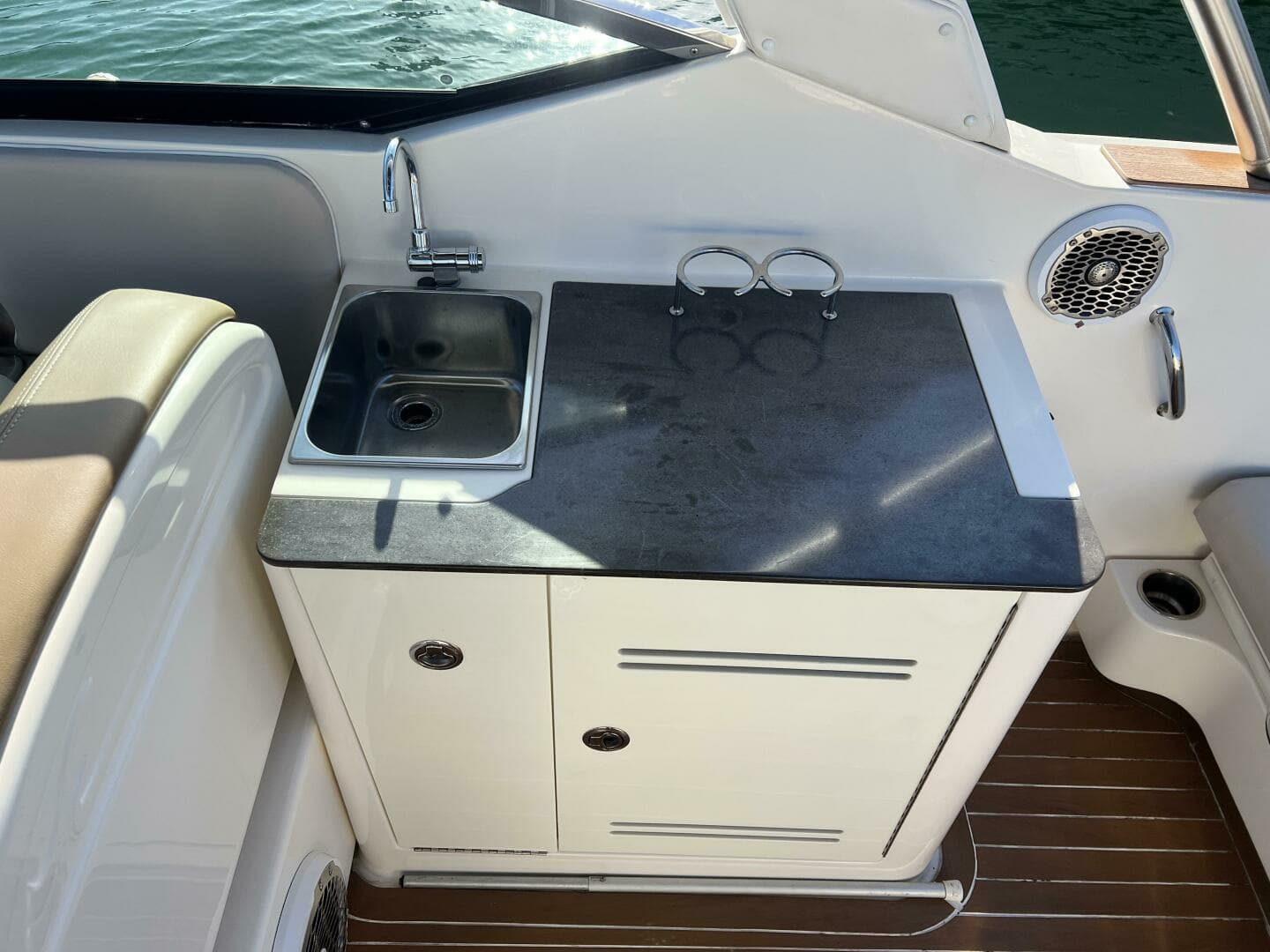 2012 Sea Ray 300 SLX - Image 14