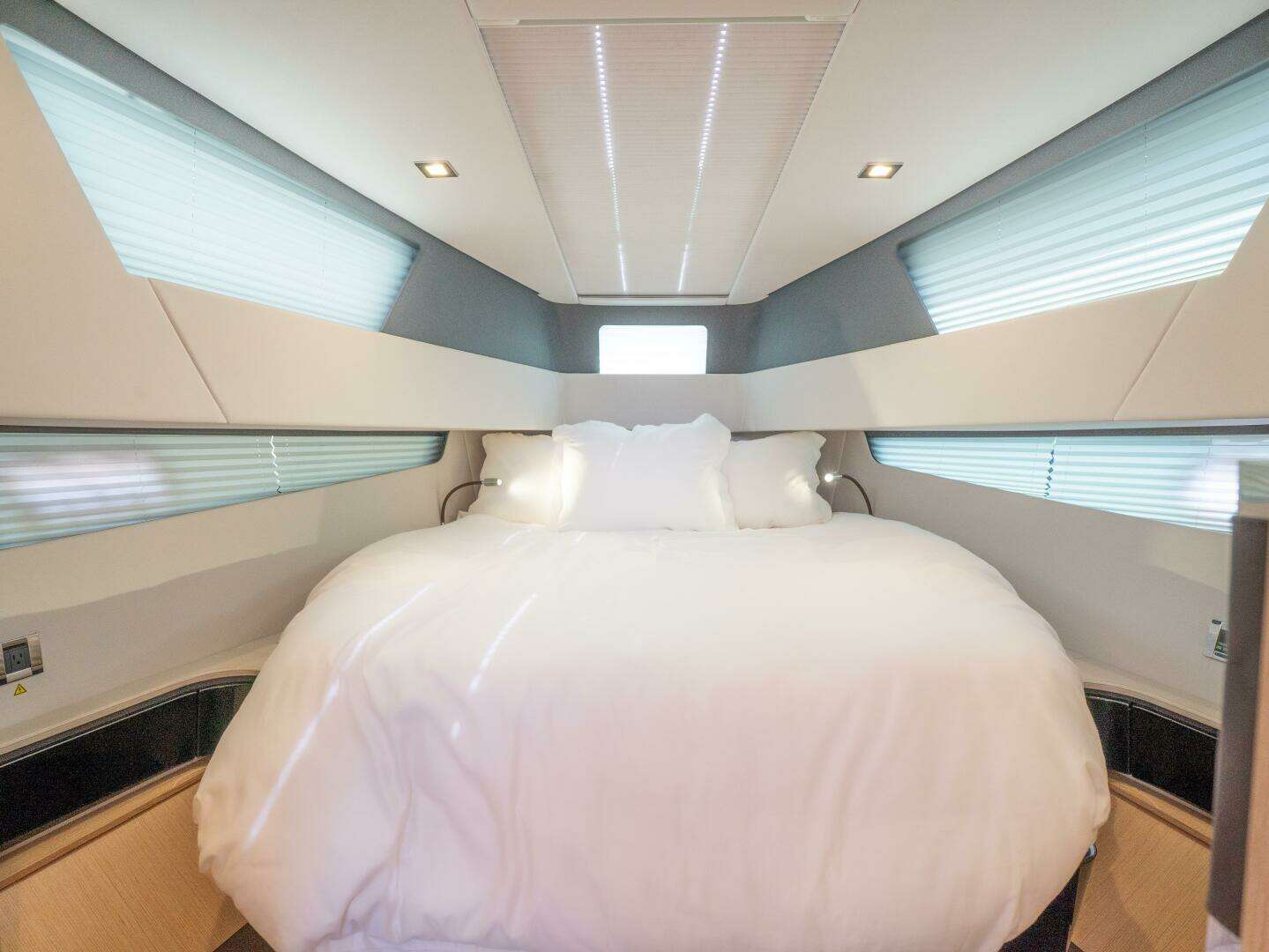 2024 Fjord 41 XP - Image 28