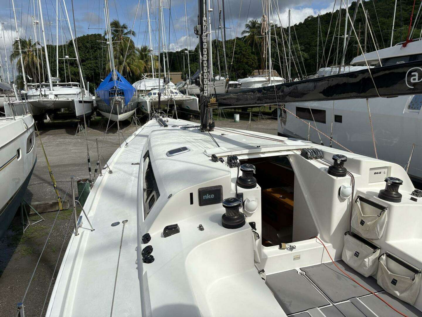 2012 Pogo 12.50 - Image 12