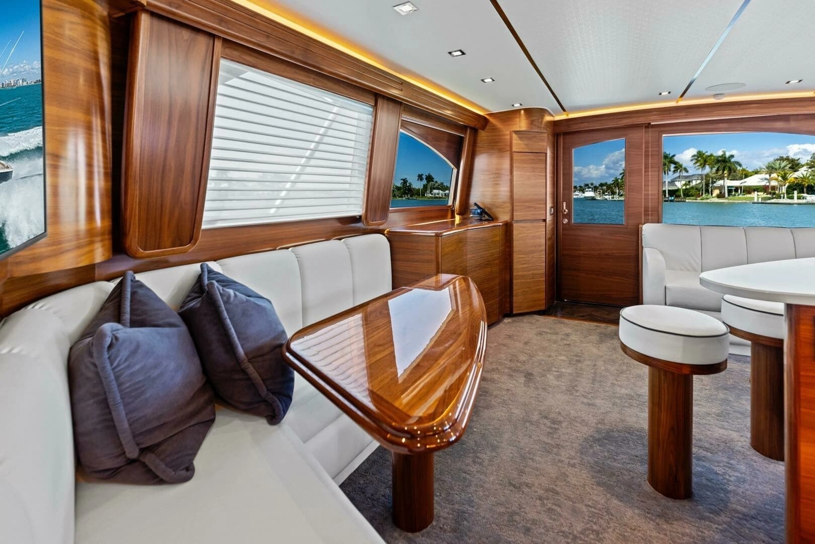 2023 Viking 54 Convertible - Image 10