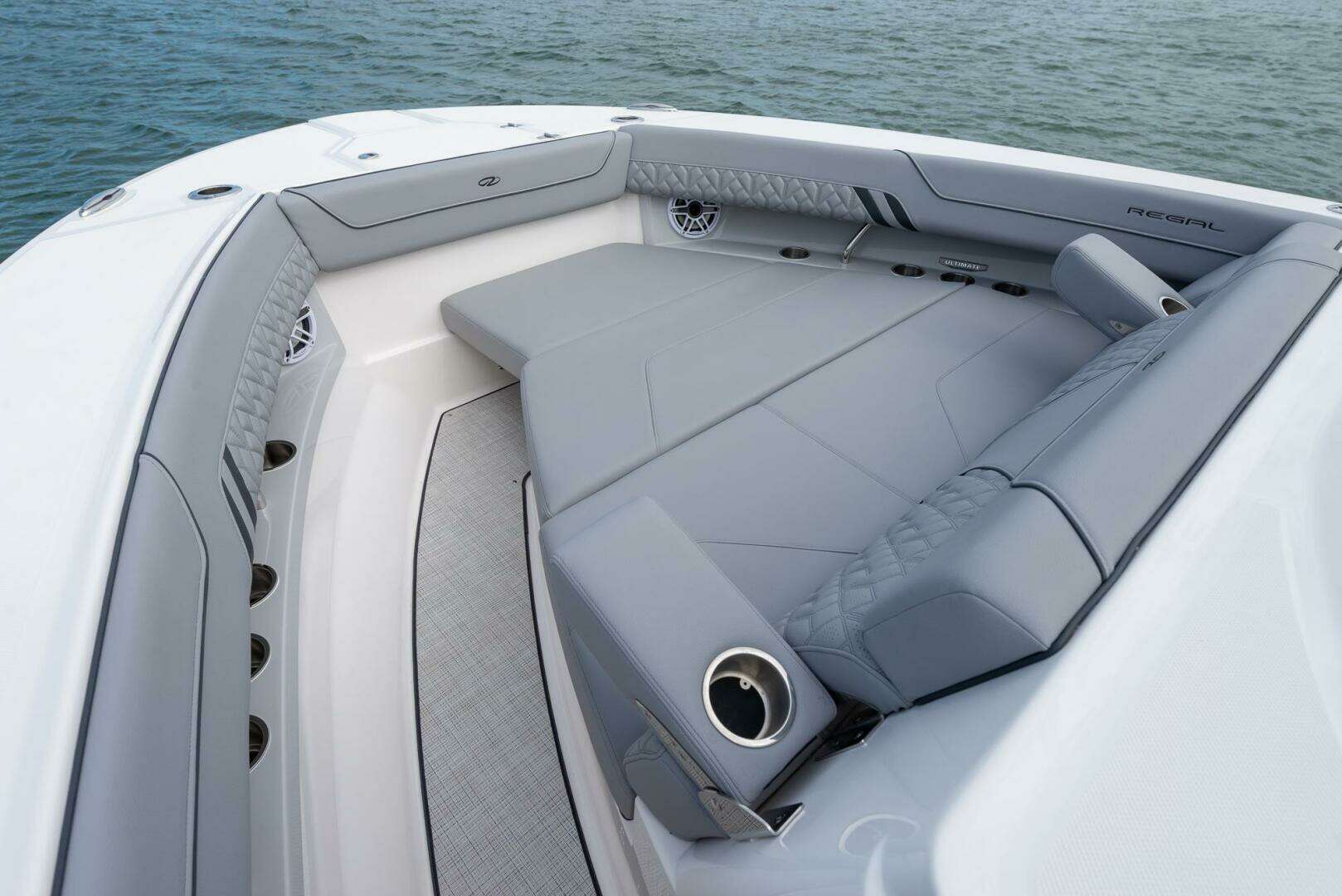 2026 Regal 34 SAV - Image 9