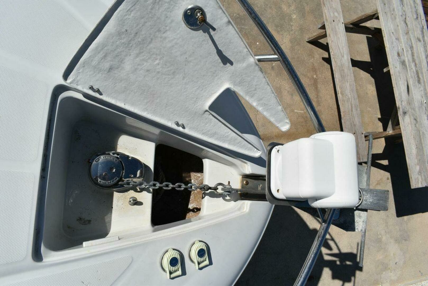 2005 Crownline 275 CCR - Image 22