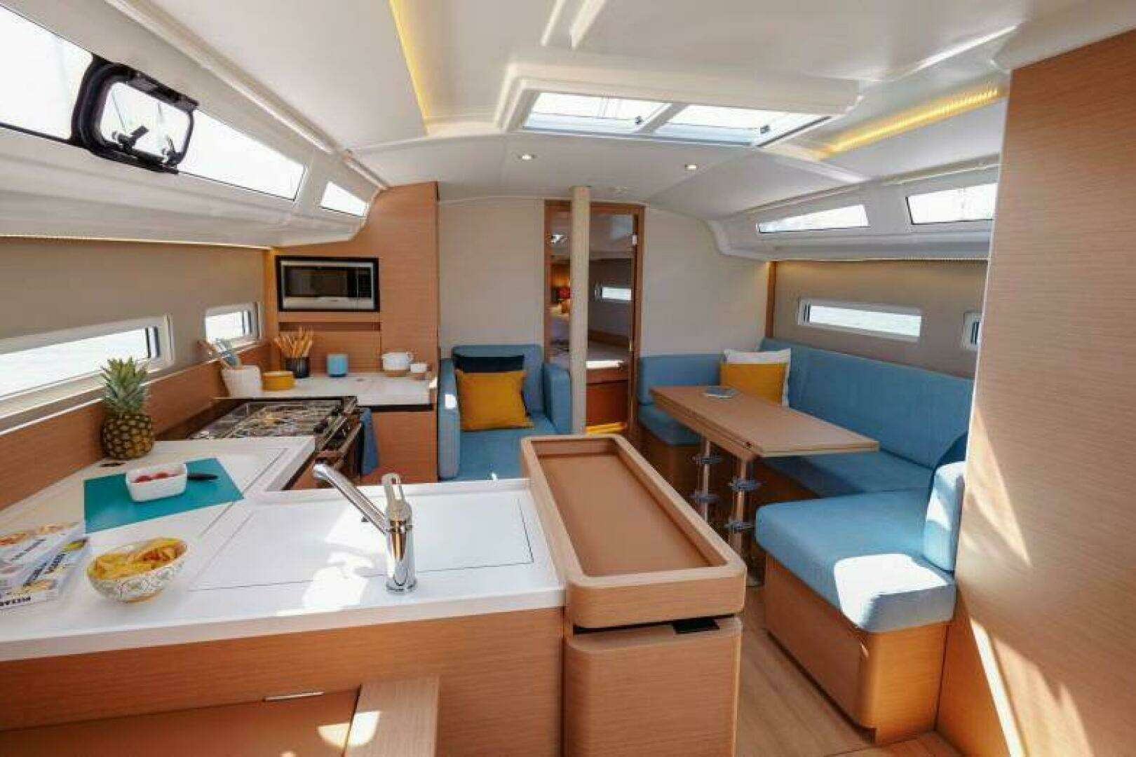2021 Jeanneau Sun Odyssey 410 - Image 13