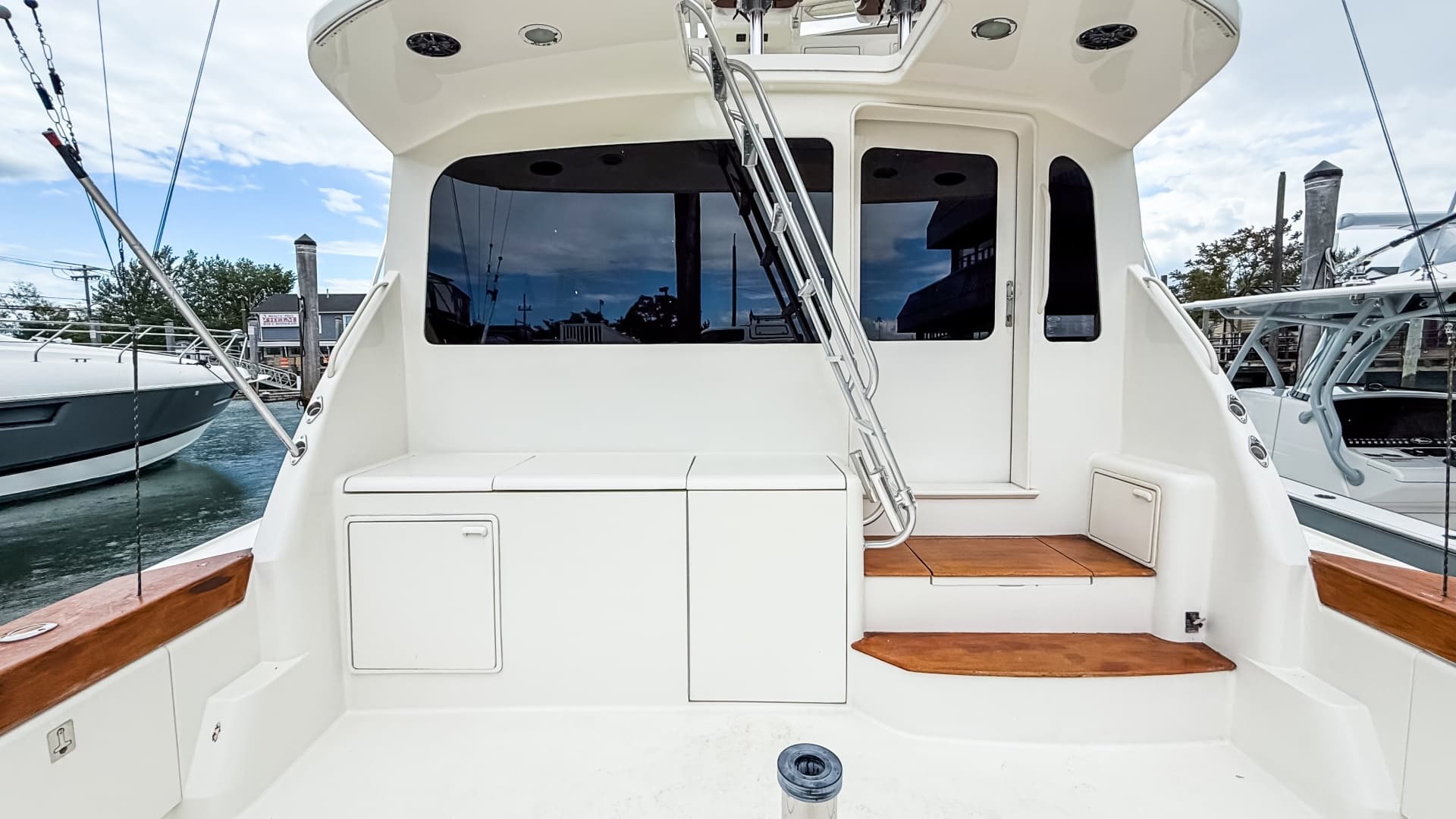 2004 Ocean Yachts 50 Super Sport - Image 8
