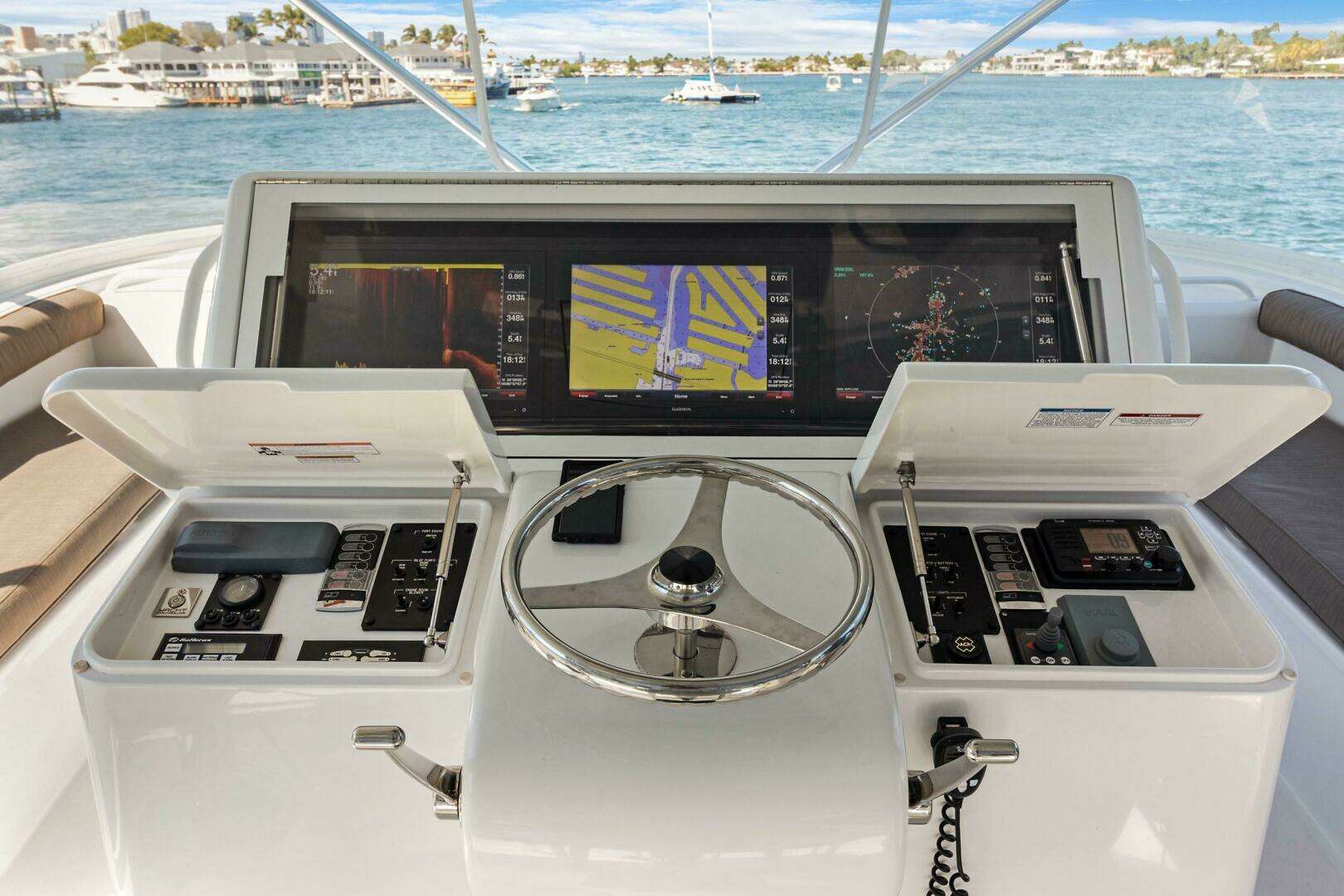 2016 Hatteras GT63 - Image 24