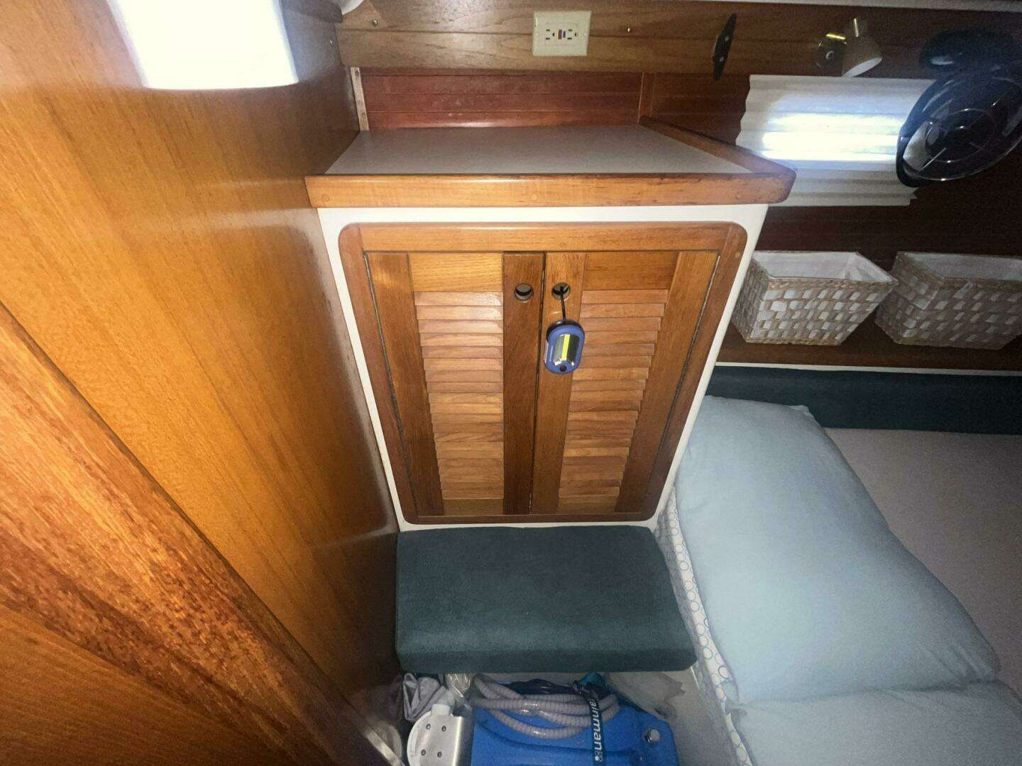 1999 Catalina 42 MK II - Image 70