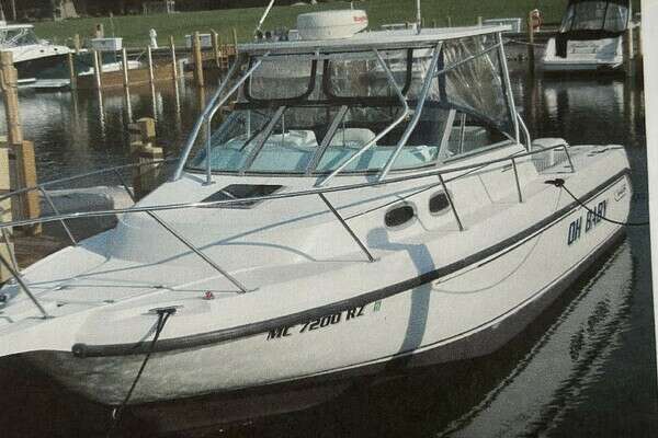 2000 Boston Whaler 280 Conquest