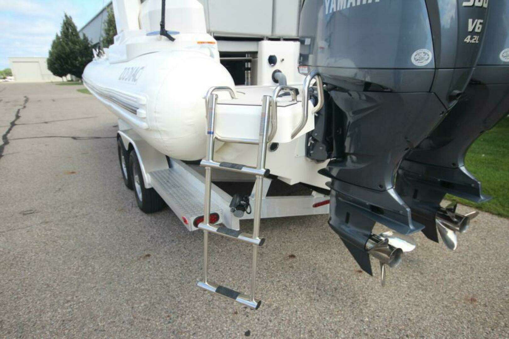 2024 Zodiac Medline 9 NEO - Image 14