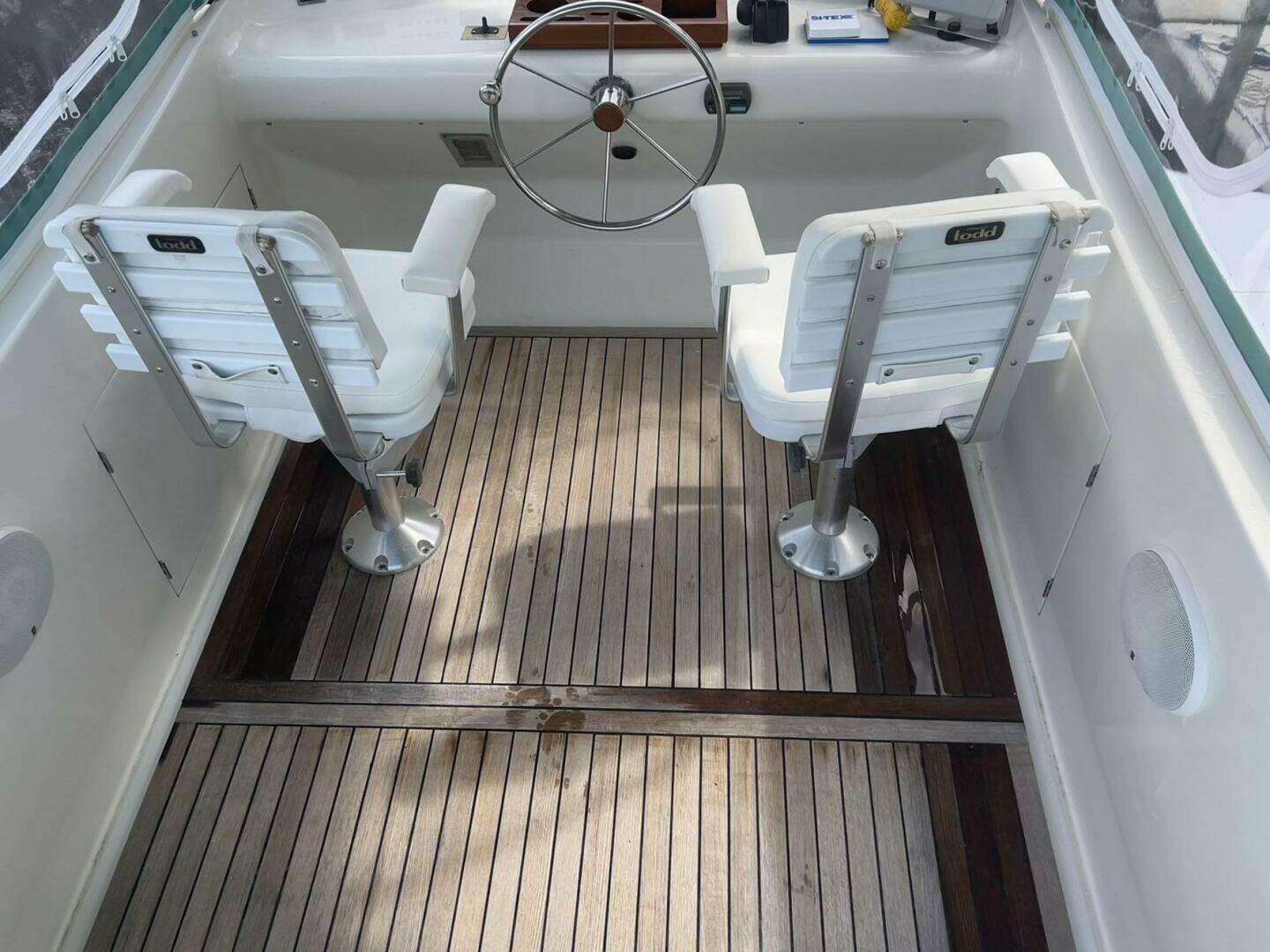 2002 Custom 64 - Image 10
