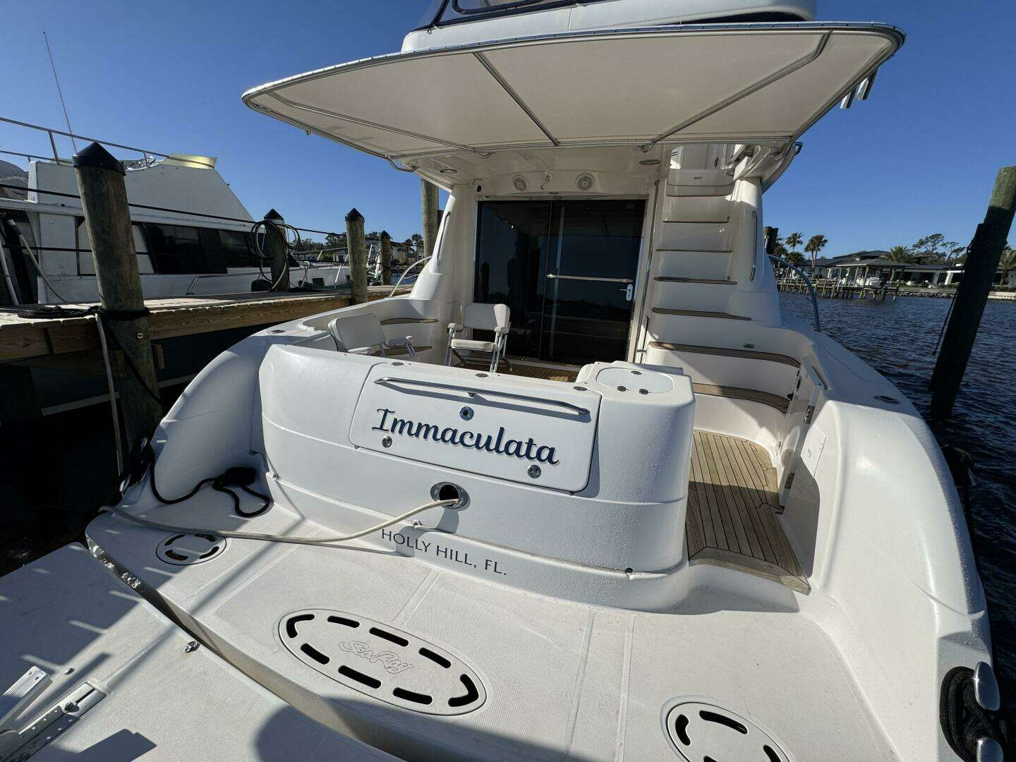 2007 Sea Ray 58 Sedan Bridge - Image 10