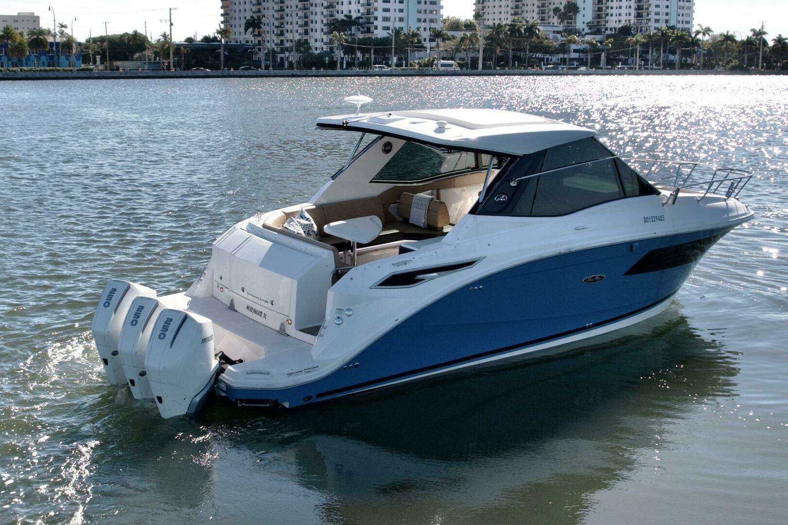 2022 Sea Ray Sundancer 320 - Image 5