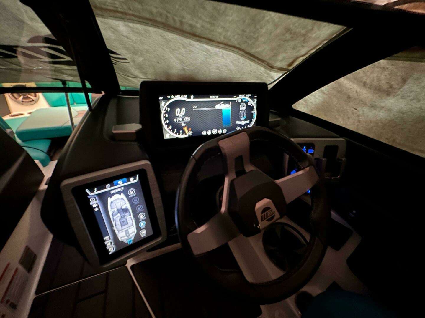 2020 Malibu 32 MXZ - Image 3