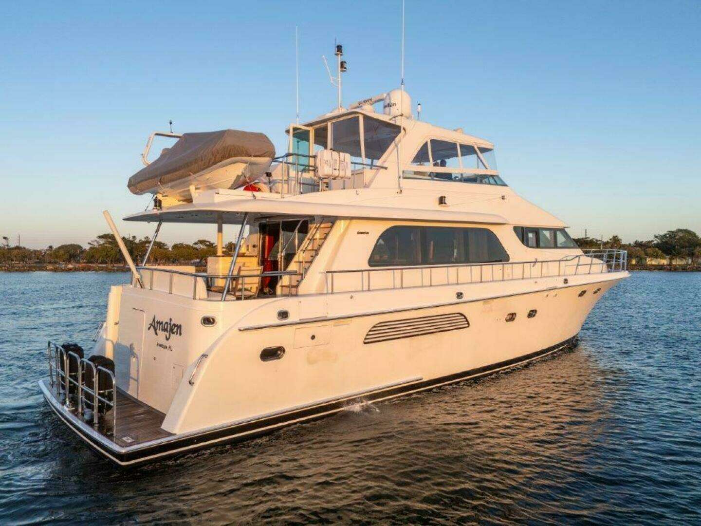 2006 Cheoy Lee Motoryacht - Image 11