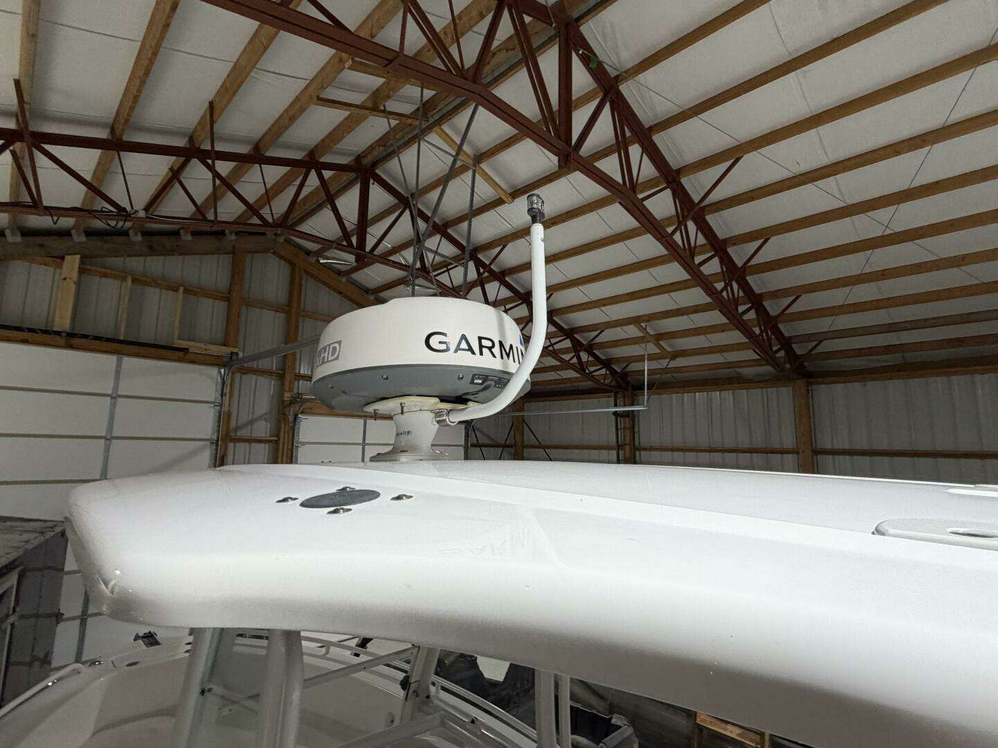 2016 Everglades 230 Center Console - Image 56