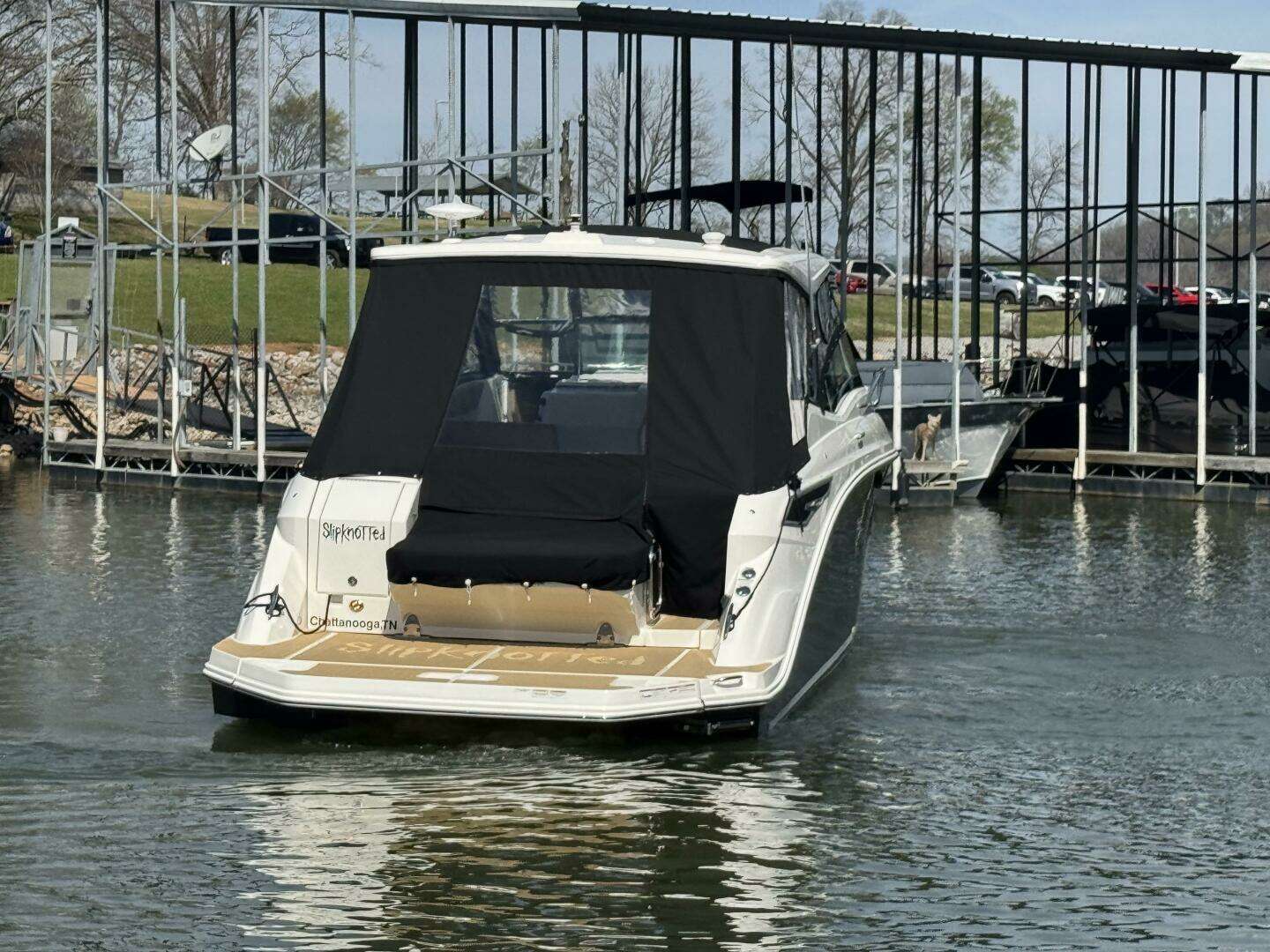 2023 Sea Ray Sundancer 320 - Image 2