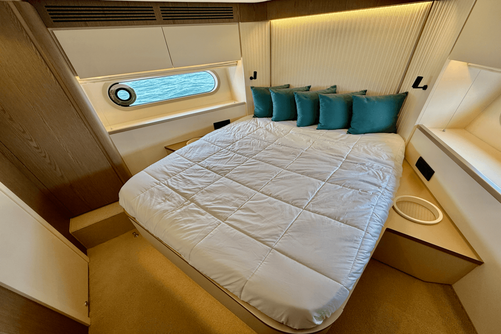 2026 Azimut Magellano 60 - Image 57