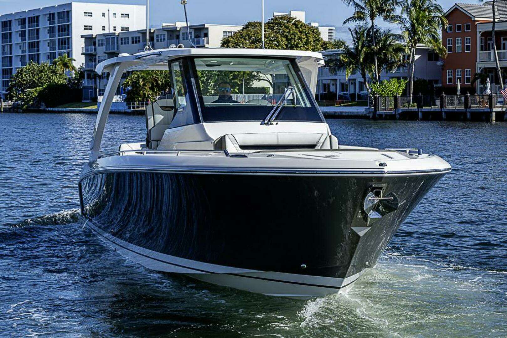2023 Tiara Yachts 34LS - Image 57
