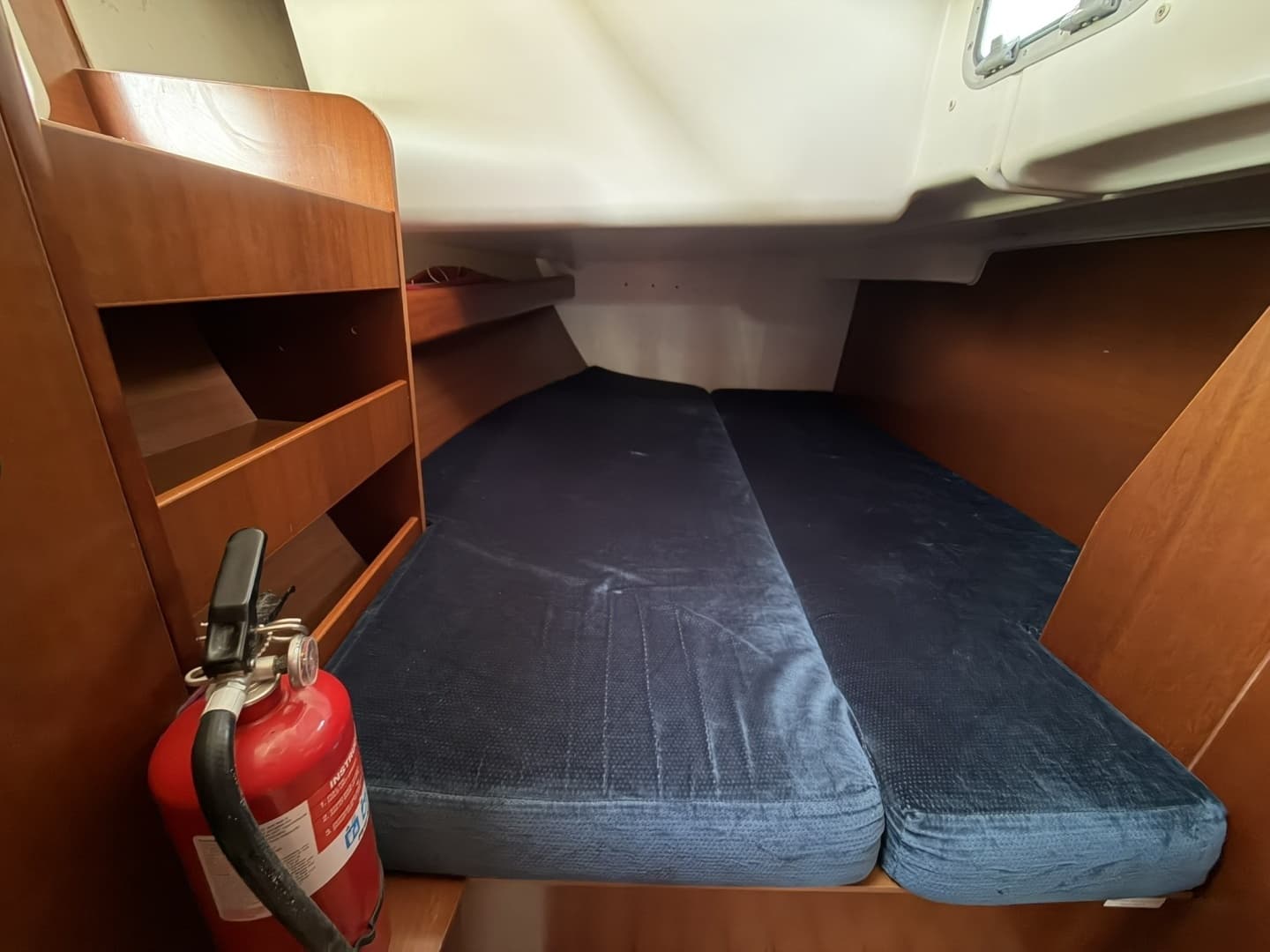 2006 Beneteau 423 - Image 119