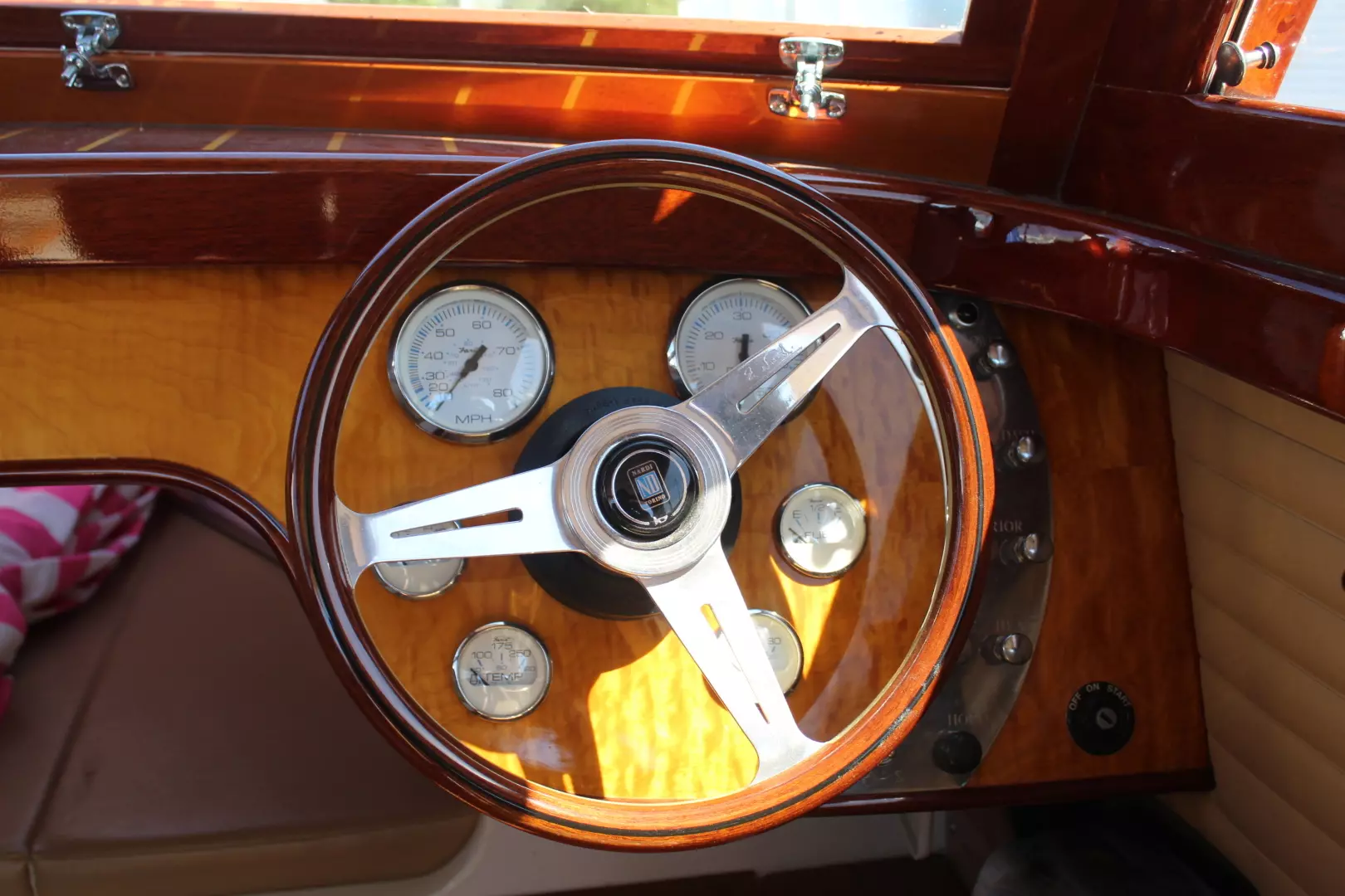 2013 Cherubini 255 Sport Cruiser - Image 9