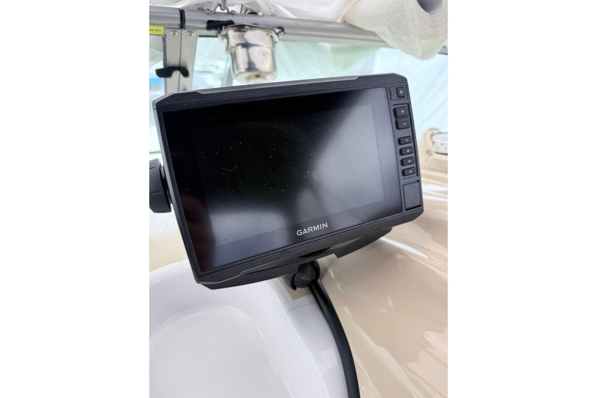 Garmin navigation system on 2014 Glastron/Carlson GS 259 boat dashboard.