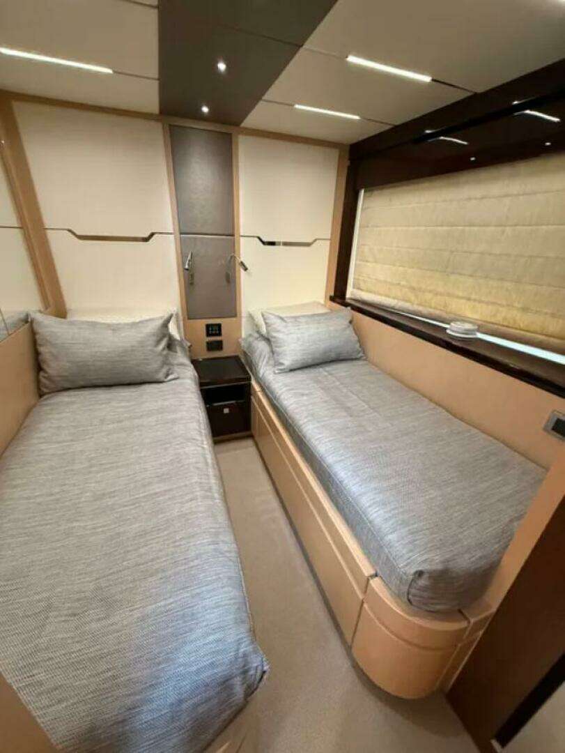 2017 Sunseeker 68 Predator - Image 28