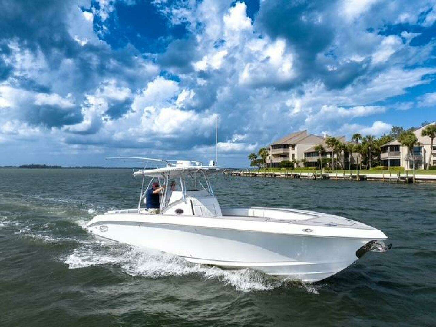 2007 Spectre 37 Center Console - Image 9