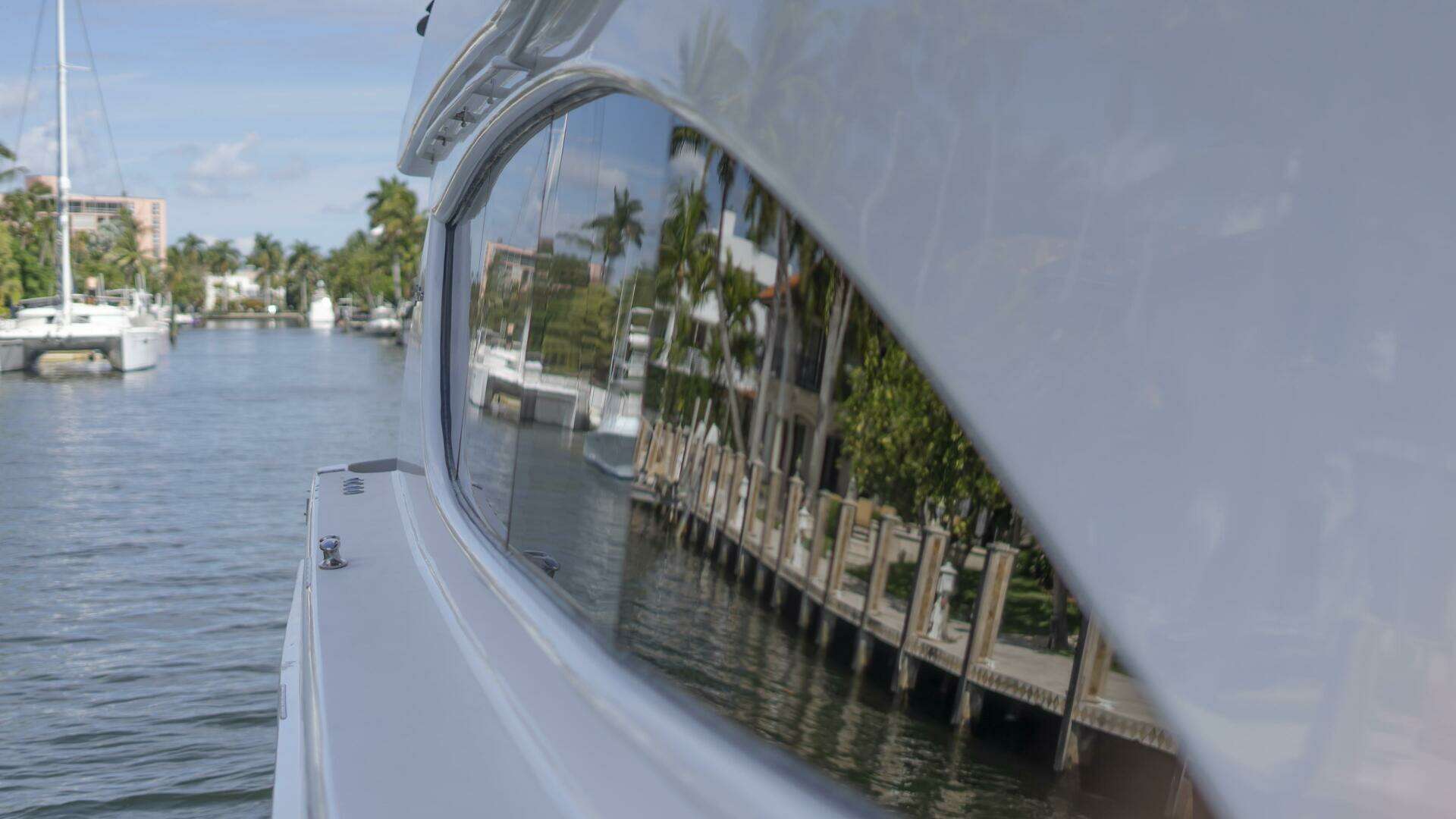 2007 Hatteras 80 - Image 17