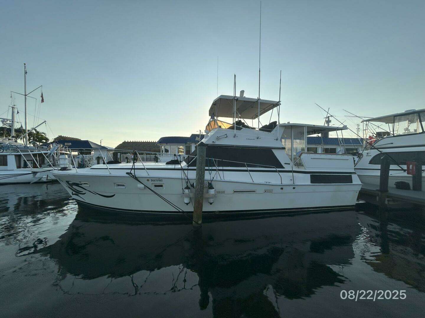1984 Viking 44 - Image 3