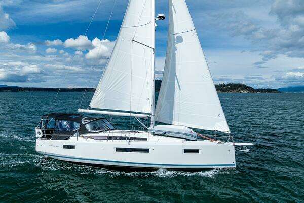 2022 Jeanneau Sun Odyssey 410 - Image 1