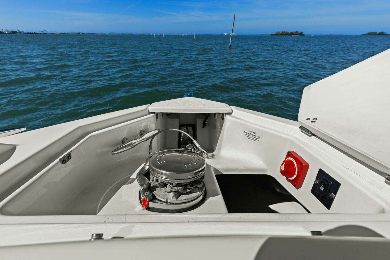 2020 Regal 33 SAV - Image 28