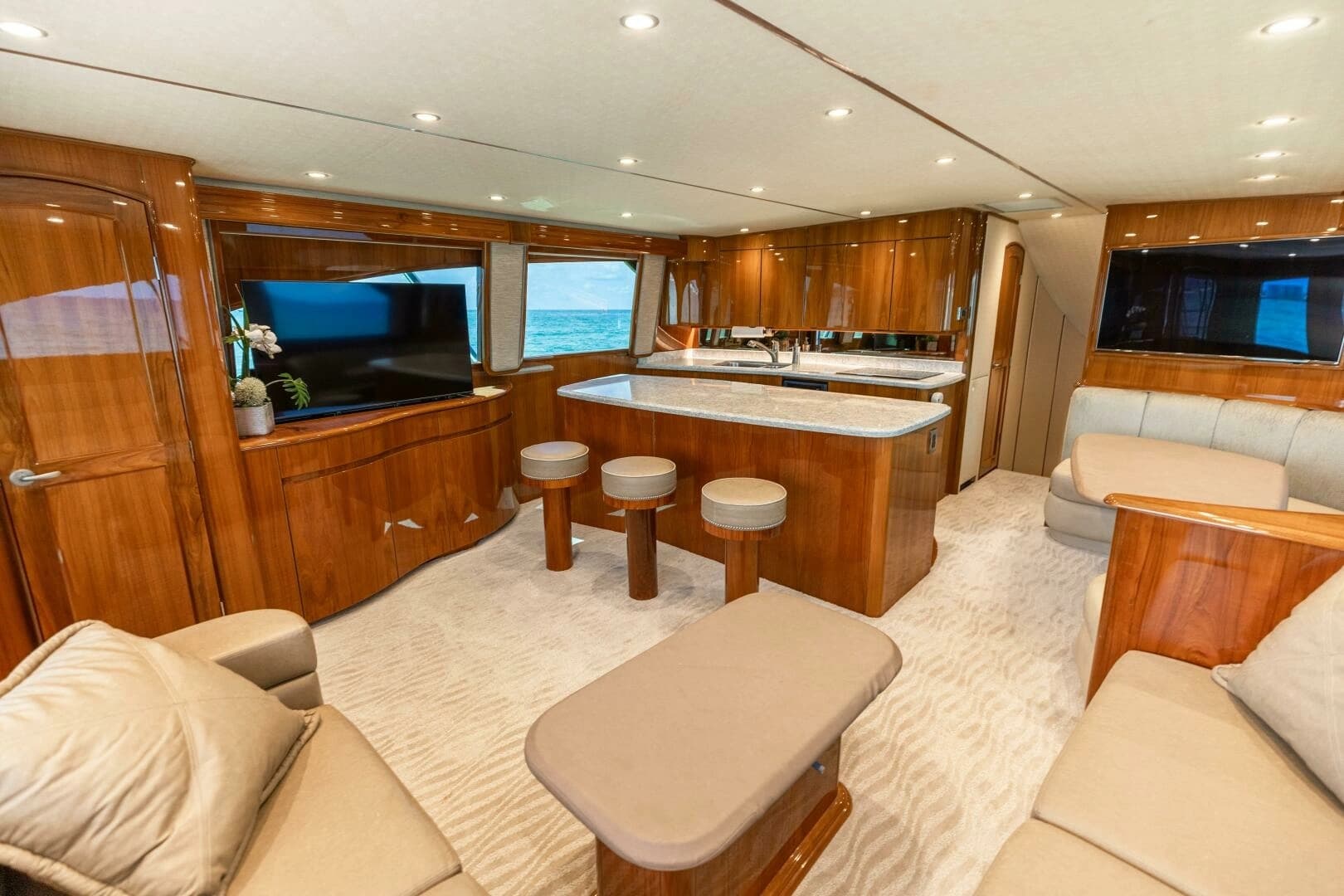 2017 Viking 66 Convertible - Image 7