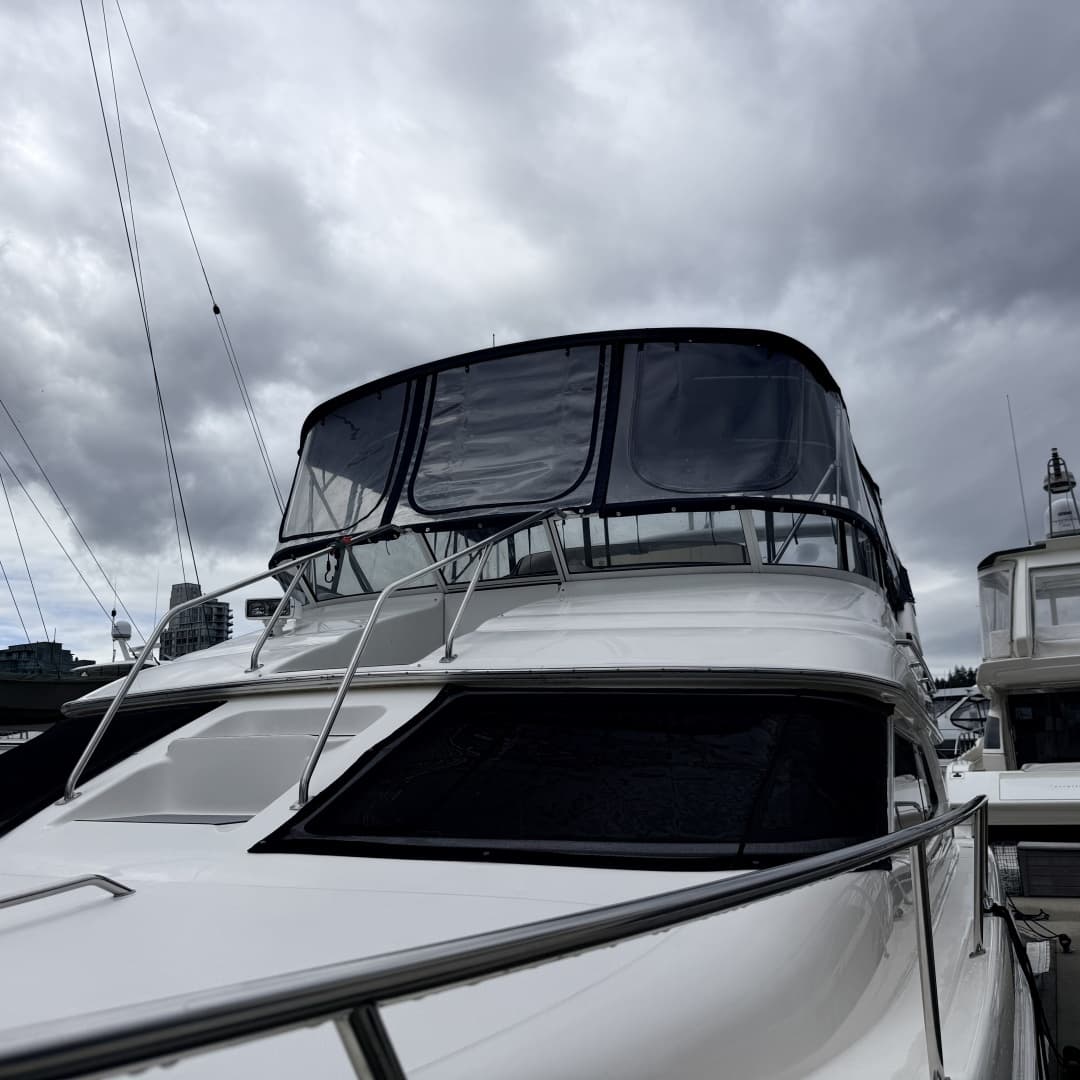 2003 Sea Ray 450 Express Bridge - Image 6