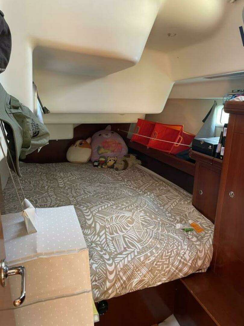 2005 Beneteau Oceanis 473 - Image 19