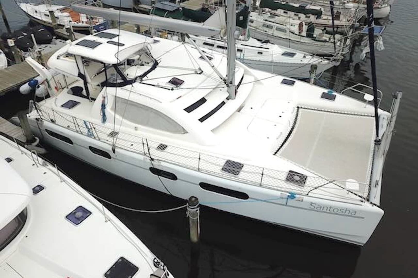 2010 Leopard 46 - Image 2