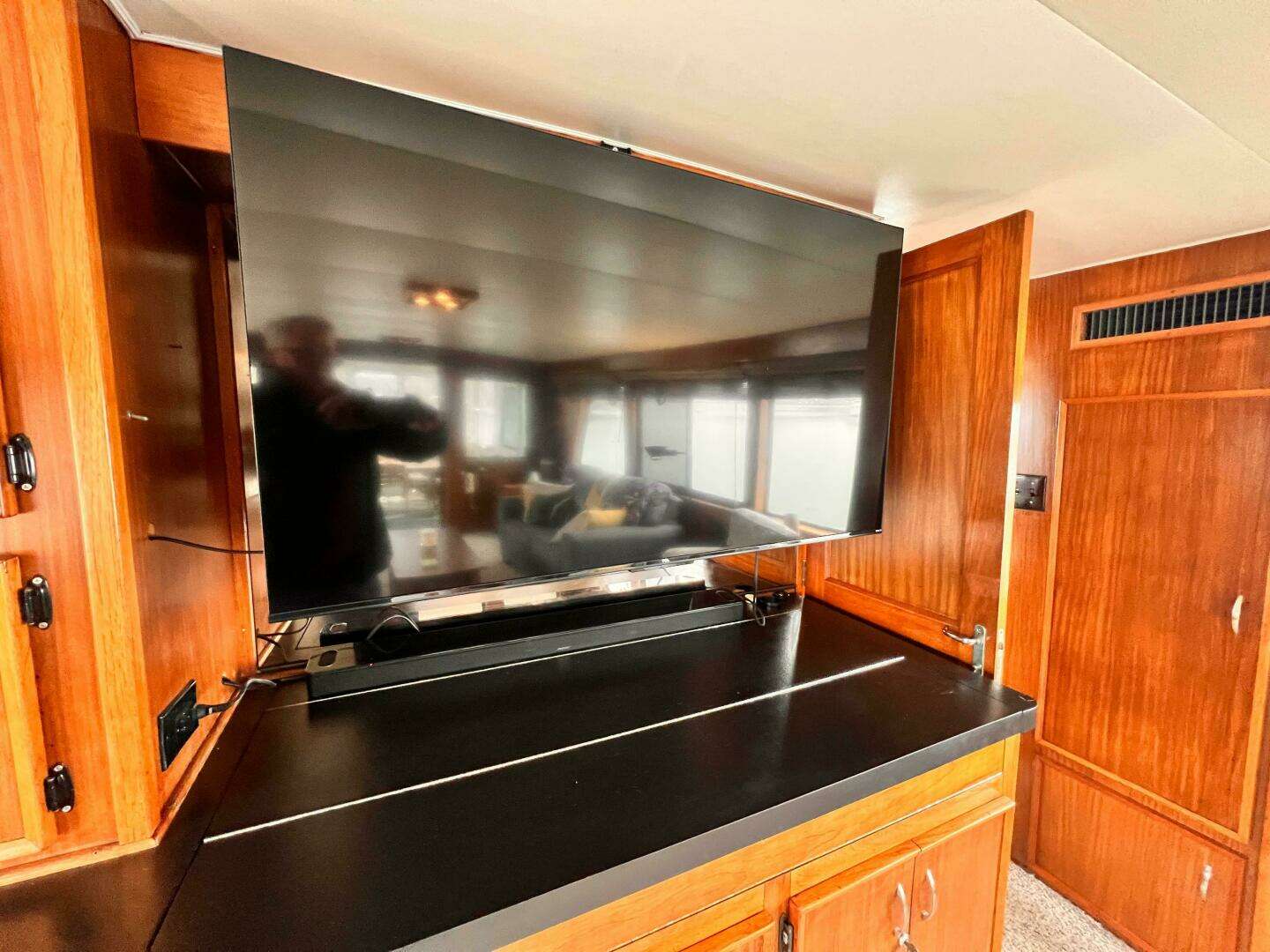 1980 Hatteras 58 MY - Image 21
