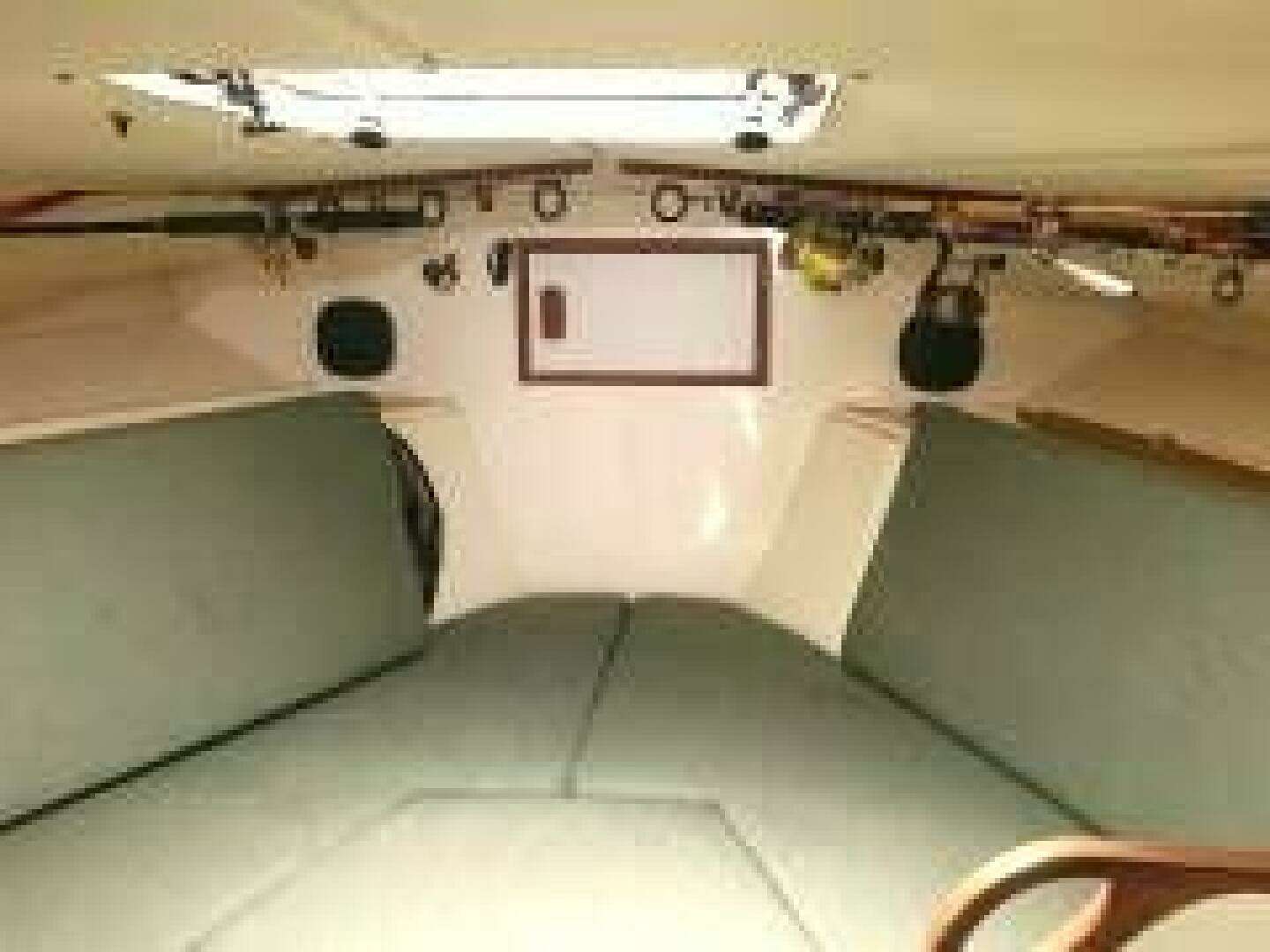 1992 Blackfin Flybridge - Image 7