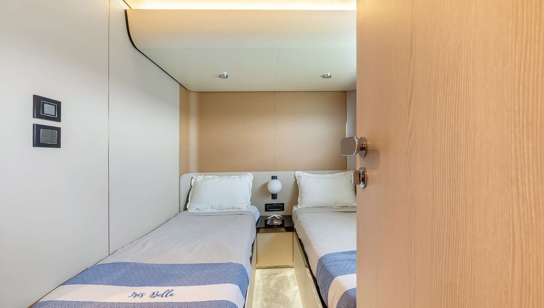 2025 Azimut 78 FLY - Image 29