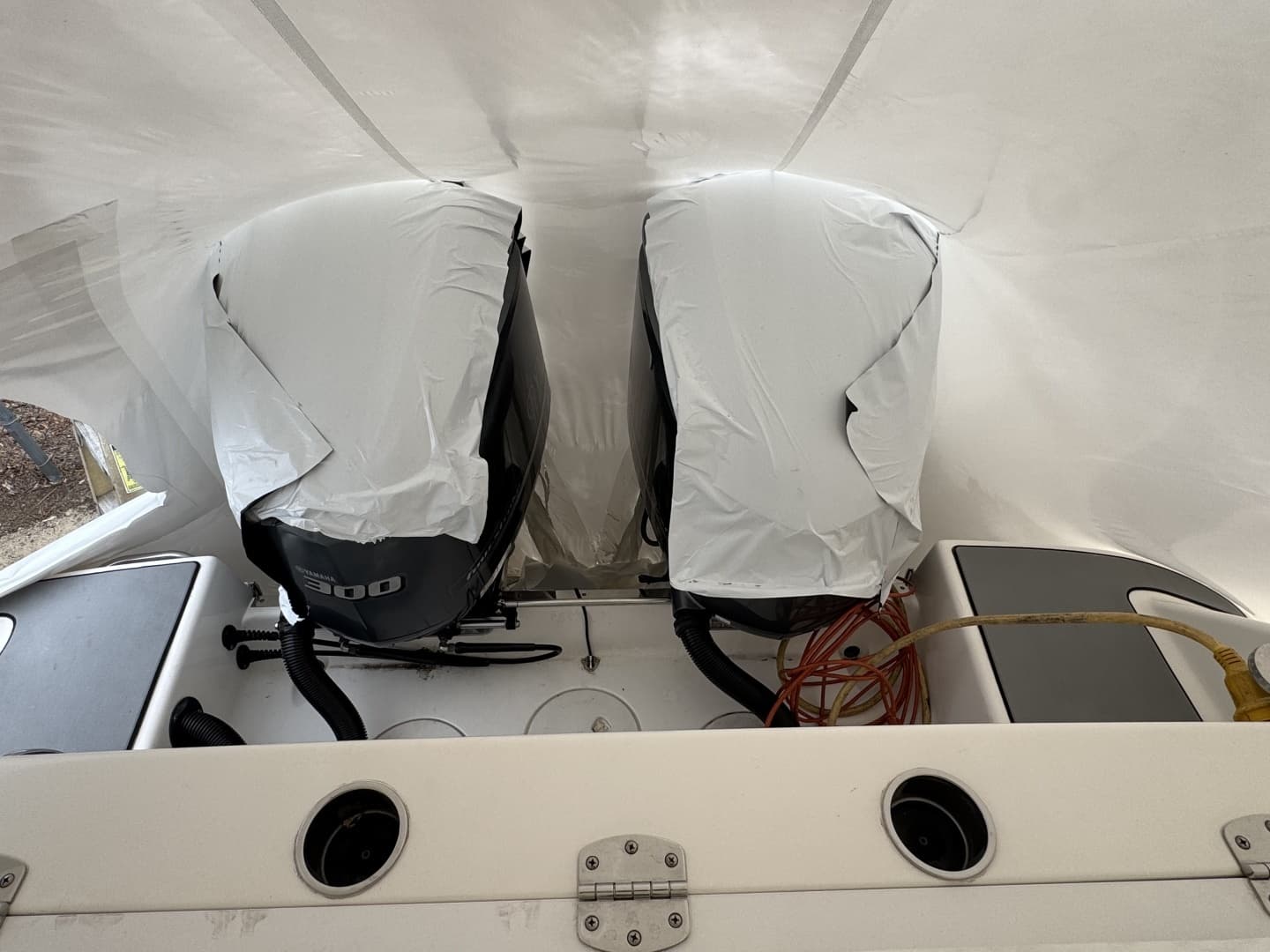 2018 Robalo 305 - Image 6