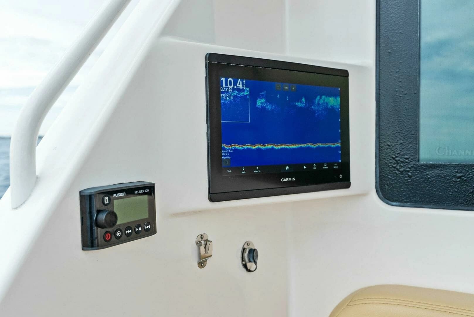 2006 Viking 61 Convertible - Image 57