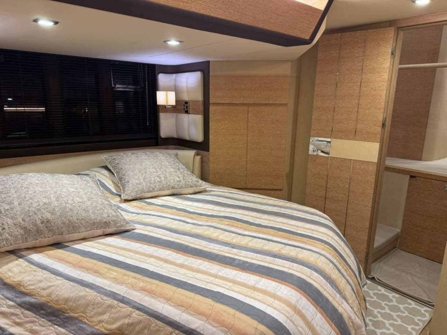 2014 Azimut 64 - Image 24