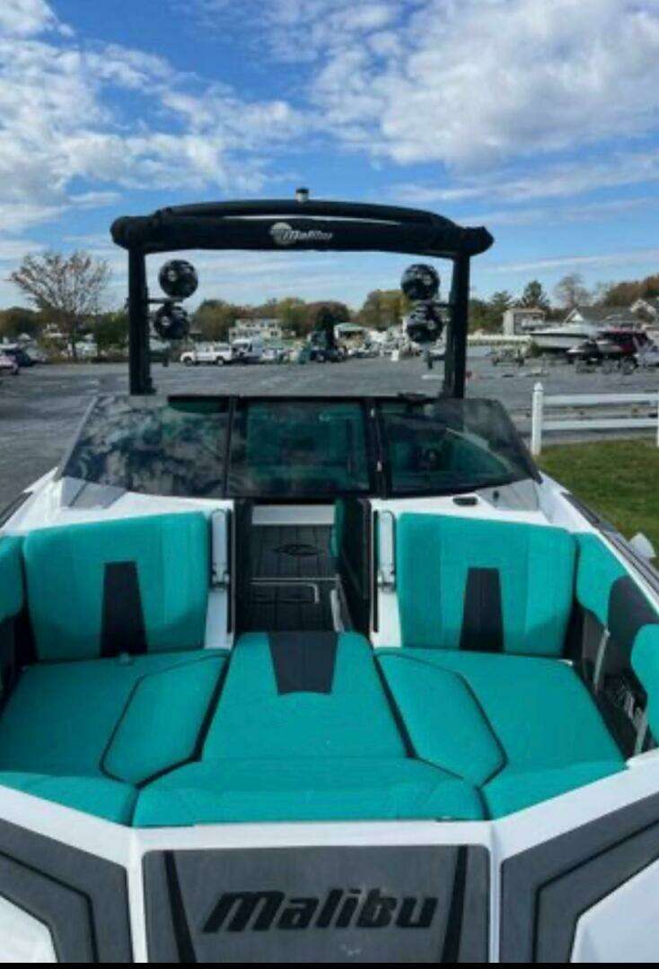2020 Malibu 32 MXZ - Image 9