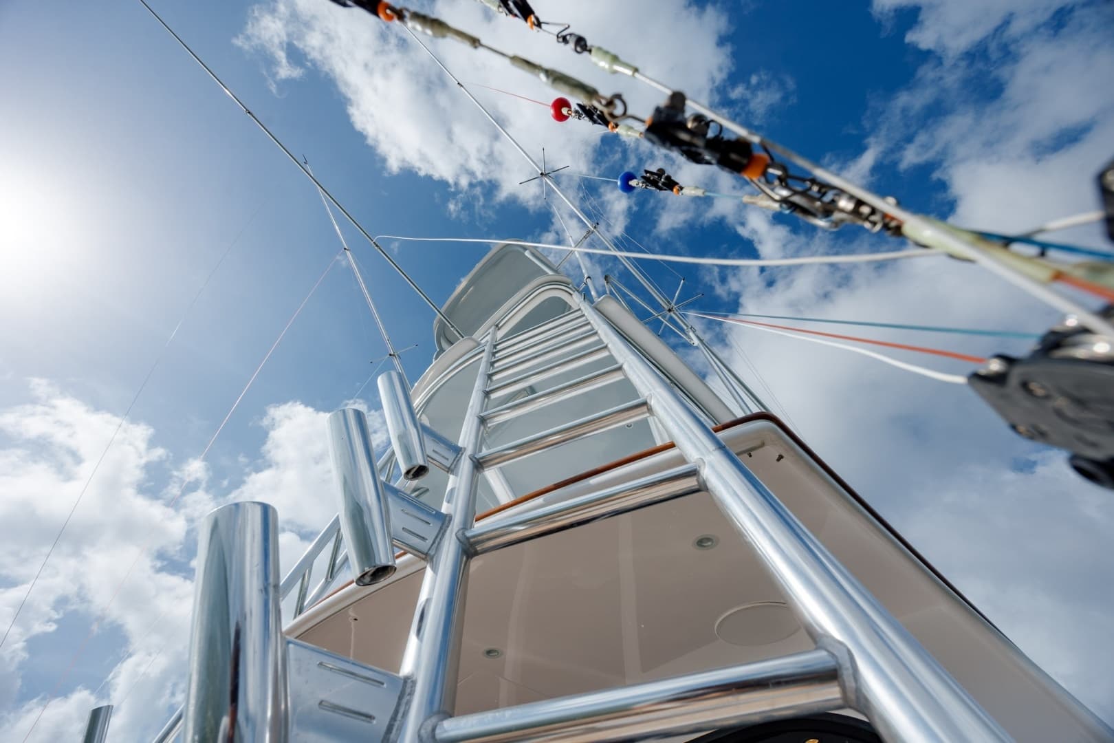 2015 Jarrett Bay Hardtop Express - Image 26
