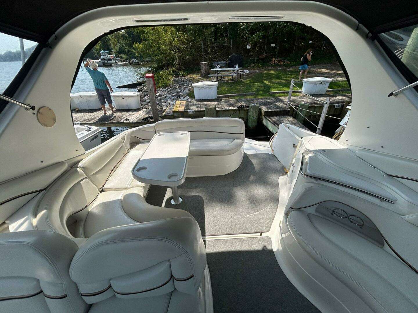 2001 Wellcraft 3700 Martinique - Image 19