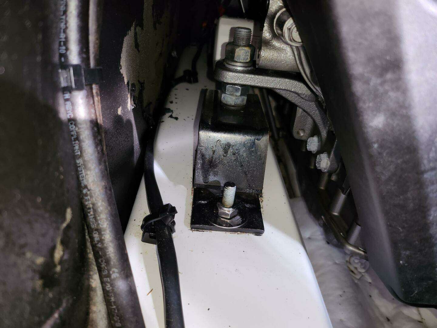 2020 Jeanneau Sun Odyssey 410 - Image 40