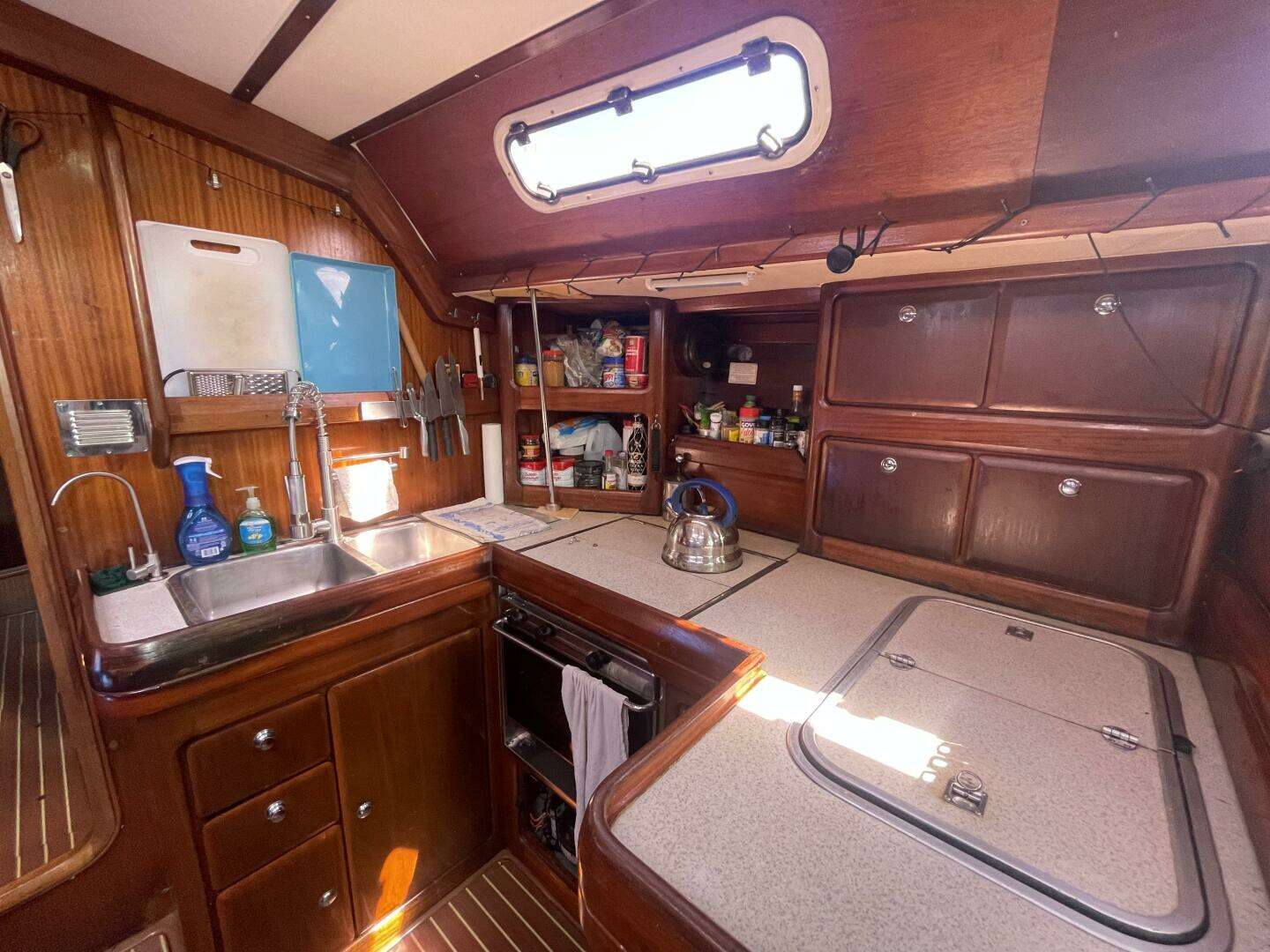 2002 Bavaria Cruiser 50 - Image 19